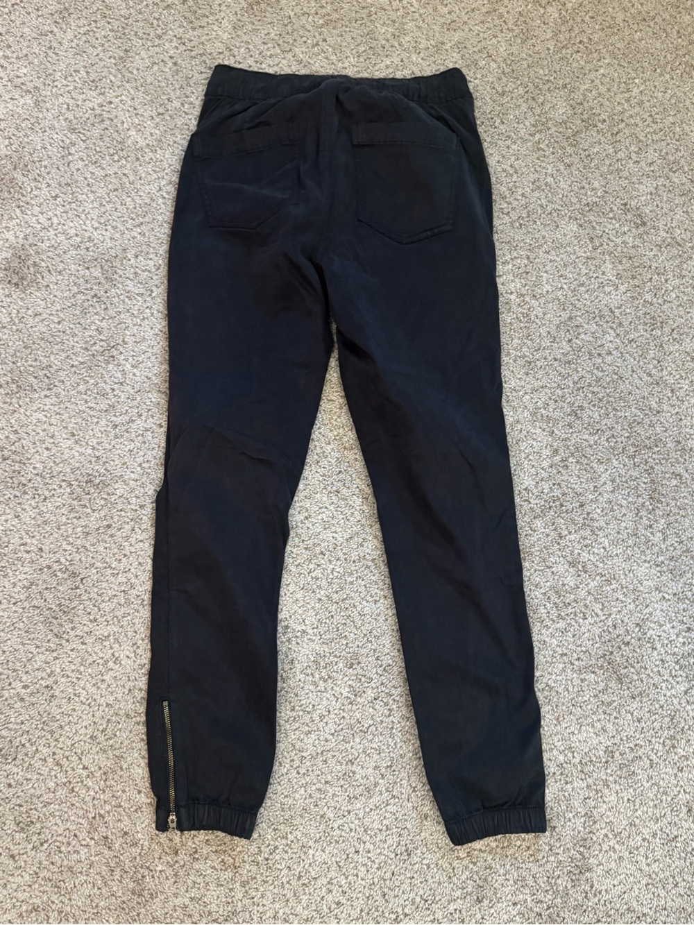 American Eagle Outfitters Black Woman’s Joggers with Zipper Ankles